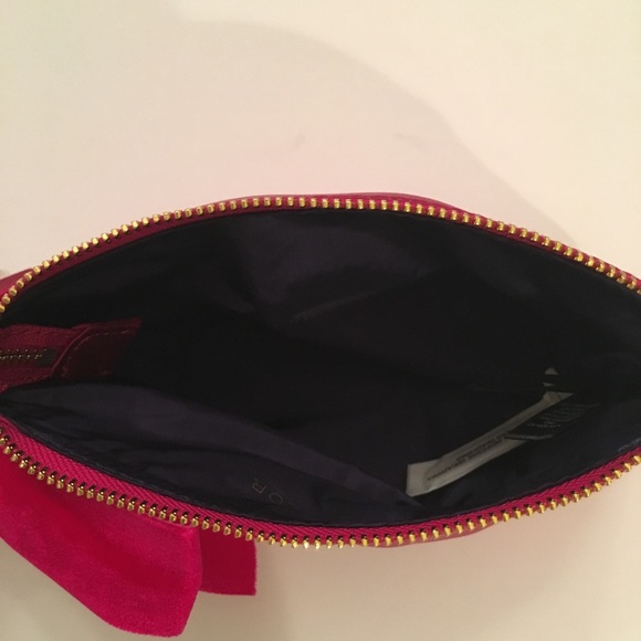 NWT Ann Taylor Velvet Bow Mini Clutch - Picture 3 of 3